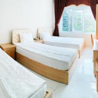 Трехместный (Трехместный номер) отеля Hoang Ngan 2 Hotel - TP. Vinh, Винь