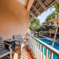 Двухместный (Двухместный номер с 1 кроватью, балконом и видом на бассейн) отеля Anantasila Villa by the sea, Hua Hin Beachfront, Хуахин