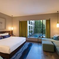 Двухместный (Pool View King, Sofabed with 15% discount on Food and Beverage) отеля Hyatt Place Goa Candolim, Кандолим