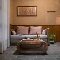 Двухместный (Номер Делюкс с кроватью размера «king-size» и балконом) загородного отеля Yangshuo Moondance Hotel, Яншо