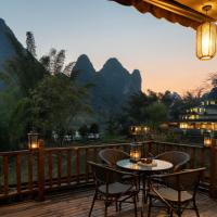 Семейный (Семейный суперлюкс с балконом) загородного отеля Yangshuo Moondance Hotel, Яншо