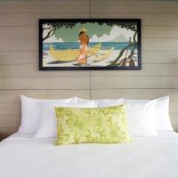 Сьюит (Полулюкс с кроватью размера «king-size» и балконом с видом на вулкан Даймонд-Хед) отеля Queen Kapiolani Hotel, Гонолулу