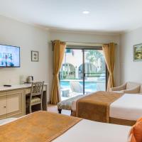 Двухместный (Номер Твин с видом на бассейн) отеля Anantasila Villa by the sea, Hua Hin Beachfront, Хуахин