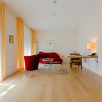 Сьюит (Улучшенный люкс (с видом на улицу)) отеля Aqua Aurelia Suitenhotel an den Thermen, Баден-Баден