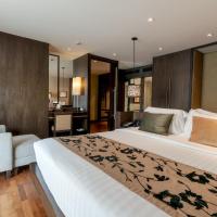 Сьюит (Люкс с видом на бассейн) отеля A-One Pattaya Beach Resort, Паттайя