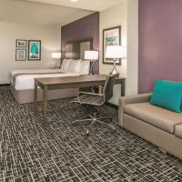 Семейный (1 King Bed, Executive Mobility Accessible Room, Roll-In Shower, Non-Smoking) отеля La Quinta by Wyndham Dallas - Richardson, Даллас