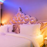 Двухместный (Улучшенный двухместный номер с 2 отдельными кроватями и гидромассажной ванной) отеля Chillax, Бангкок