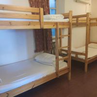 Трехместный (Mainland Chinese Citizen Only - Triple Room with Public Bathroom) хостела Qian Men Hostel, Пекин