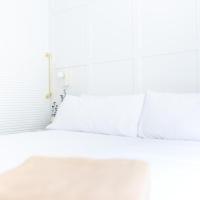 Двухместный (Double or Twin Room with Terrace - Single Use) отеля Hotel Cosmo, Валенсия