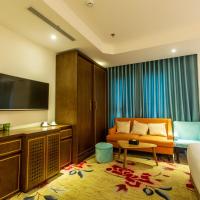 Сьюит (Двухместный люкс с 1 кроватью и частичным видом на океан) отеля Adaline Hotel and Suite, Дананг