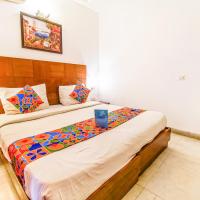 Двухместный ((Sanitised) Superior Double Room) отеля OYO 301 Hotel Mulberry Retreat, Гургаон