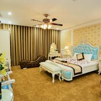 Двухместный (Улучшенный номер с кроватью размера «king-size») отеля King's Hotel Mỹ Đình, Ханой