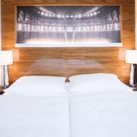 Двухместный (Классический номер с кроватью размера «king-size») отеля Mövenpick Hotel Hamburg, Гамбург