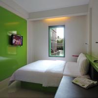 Двухместный (Work From Holiday Package at POP! Double or Twin Room) отеля POP! Hotel Kuta Beach, Кута