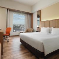 Двухместный (Двухместный номер Делюкс с 1 кроватью или 2 отдельными кроватями) отеля Horison Ciledug Jakarta, Джакарта