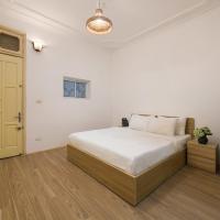 Двухместный (Номер Делюкс с кроватью размера «queen-size») хостела Hanoi Backpackersuite Hostel, Ханой