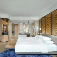 Двухместный (Luxury King Room with Club Access inclusive Mini Bar) отеля W Beijing Chang'an, Пекин