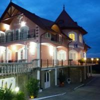 Апартаменты (Стандартные апартаменты с балконом) апартаментов Manor Villa, Хевиз
