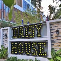 Номер (Общий десятиместный номер для мужчин и женщин) отеля Daisy House, Туихоа