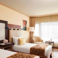 Двухместный (Superior Room City View Twin Bed - 15% off on Trattoria food and soft beverage (Offer till Sep 30,2021), 20% off on Fleet Assured Services) отеля Vivanta by Taj President, Мумбай