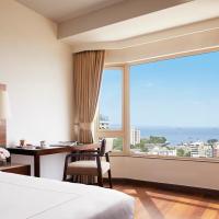 Сьюит (Premium Room City View Twin Bed - Inclusive of Bombay Chai - 15% off on Trattoria food and soft beverage (Offer till Sep 30,2021), 20% off on Fleet Assured Services) отеля Vivanta by Taj President, Мумбай