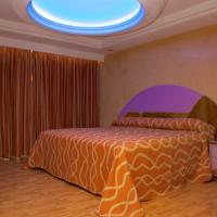 Сьюит (Люкс с гидромассажной ванной) отеля Hotel Cuba, Мехико