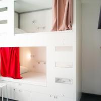 Номер (Кровать в общем 6-местном номере для женщин) хостела Good People Design Hostel, Белград