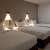 Трехместный (Улучшенный трехместный номер) отеля Leo Palace New Wing Kuala Lumpur, PWTC, Куала-Лумпур