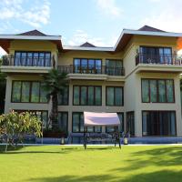 Вилла (Five-Bedroom Villa with Hot Spring (Airport pick up+ Private Butler + Hot Spring)) виллы Sanya Ocean Sonic Banling Hotspring Resort, Санья