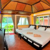 Трехместный (Улучшенный трехместный номер с видом на море) отеля Phi Phi View Point Resort, Пхи-Пхи