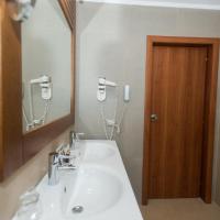 Семейный (Улучшенный семейный двухместный номер с 1 кроватью и видом на море) отеля Iaki Conference & Spa Hotel, Мамая