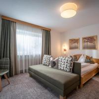 Трехместный (Трехместный номер «Комфорт») отеля Hotel Jägerhof und Jagdhaus, Майрхофен