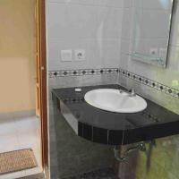 Двухместный (Стандартный двухместный номер с 1 кроватью или 2 отдельными кроватями и балконом) отеля Nick's Pension, Убуд