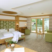 Двухместный (Улучшенный двухместный номер с 1 кроватью) отеля Hotel Pramstraller, Майрхофен