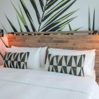 Апартаменты (Люкс с 1 спальней, балконом и видом на океан 05) апартаментов Monte Carlo Miami Beach, Майами-Бич