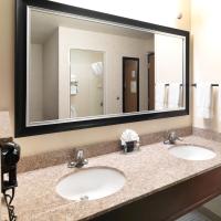 Двухместный (Номер с 2 кроватями размера «queen-size» – Для некурящих) отеля Crystal Inn Hotel & Suites - Salt Lake City, Солт-Лейк-Сити