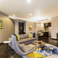 Семейный (Special Offer - Grand Suite Two-Bedroom River with View) отеля Chatrium Hotel Riverside Bangkok, Бангкок