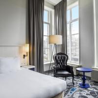 Двухместный (Двухместный номер «Премиум» с 1 двуспальной или 2 отдельными кроватями, вид на канал) отеля Radisson Blu Hotel, Amsterdam, Амстердам