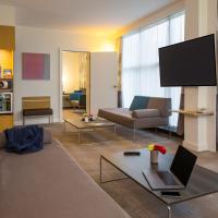 Сьюит (Улучшенный люкс с диваном-кроватью) отеля Novotel Genève Centre, Женева