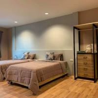 Двухместный (Двухместный номер Делюкс с 2 отдельными кроватями) хостела ICON HOSTEL, Бангкок