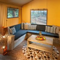 Номер (Шатер «Сафари Лодж» - «Носорог» Делюкс) парк-отеля Ferienparadies Natterer See, Инсбрук