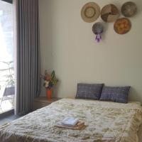 Двухместный (Стандартный номер с кроватью размера «king-size») хостела Cherki Hostel, Дананг