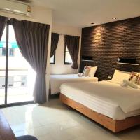 Трехместный (Трехместный номер Делюкс) хостела Dfeel Hostel, Пхукет