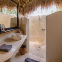 Номер (Односпальная кровать в общем номере для женщин) отеля Mana Earthly Paradise, Убуд