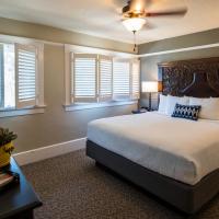 Сьюит (Two Bedroom One Bathroom Suite - Second Floor) отеля El Cordova, Сан-Диего
