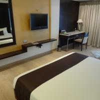 Двухместный (Двухместный номер «Премиум» с 1 кроватью) отеля Mirage Hotel, Мумбай