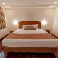 Двухместный (Номер Делюкс с кроватью размера «king-size») отеля City Garden Suites, Манила