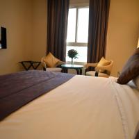 Двухместный (Номер Делюкс с кроватью размера «king-size») отеля Strato Hotel By Warwick, Доха