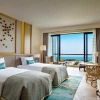 Двухместный (Full board package - Luxury Room with Ocean View (Inclding daily breakfast and set menu lunch and buffet dinner for 2 persons)) отеля Sofitel Sanya Leeman Resort, Санья