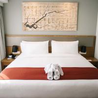 Сьюит (One-Bedroom Suite Club Floor - Non-Smoking) отеля Holiday Inn & Suites Jakarta Gajah Mada, Джакарта